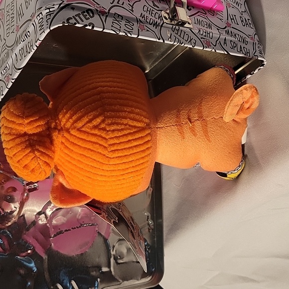 LOL Surprise Pets Neon Kitty Cat Plush 8" Orange & Tin Lunch Box - Picture 10 of 12